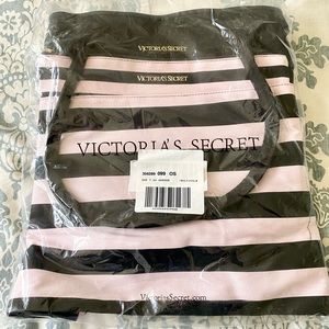Victoria’s Secret Weekender Bag